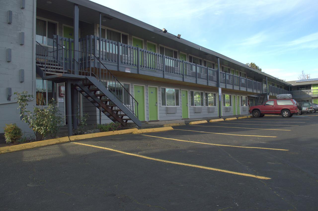 Banfield Motel Portland Extérieur photo